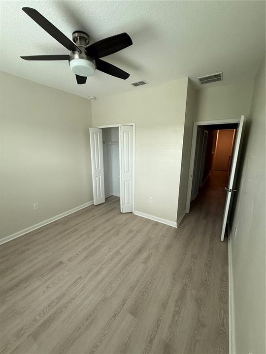 Activo con contrato: $309,900 (3 camas, 2 baños, 1284 Pies cuadrados)