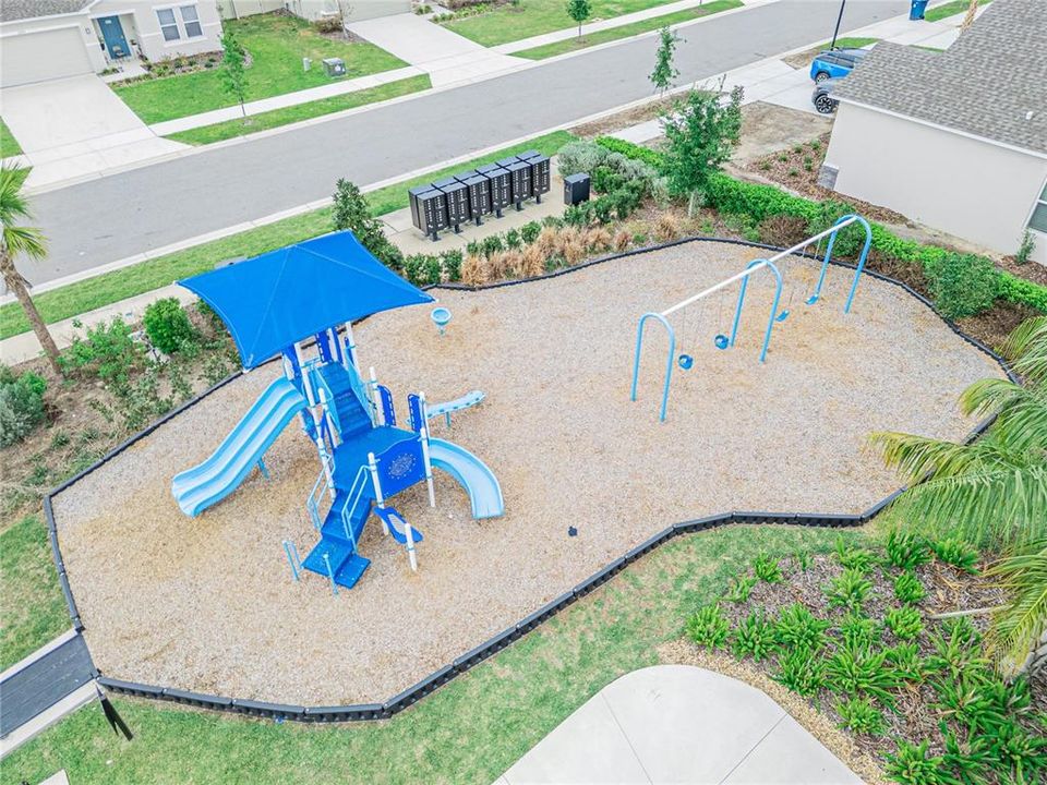 For Rent: $2,600 (4 beds, 3 baths, 2106 Square Feet)