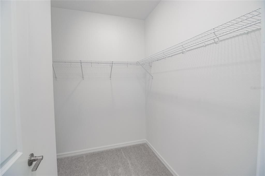 For Rent: $2,600 (4 beds, 3 baths, 2106 Square Feet)