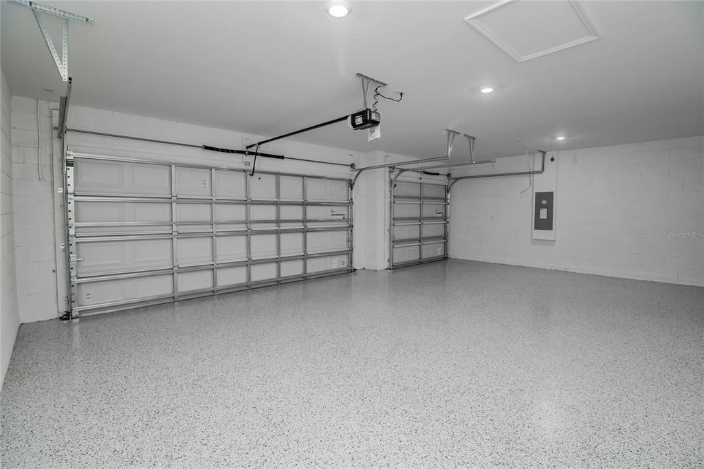 For Rent: $2,600 (4 beds, 3 baths, 2106 Square Feet)