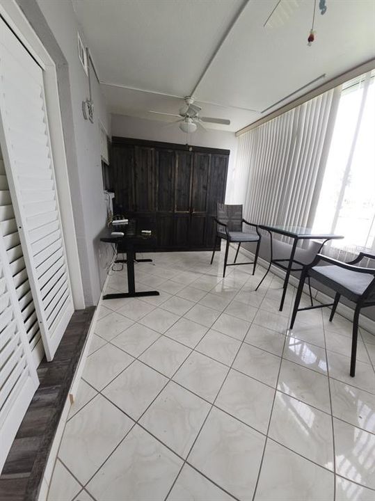 En Venta: $318,000 (2 camas, 2 baños, 1250 Pies cuadrados)