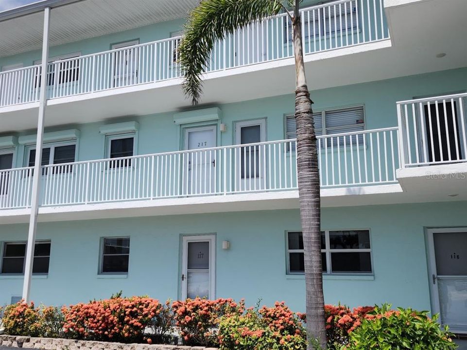 En Venta: $318,000 (2 camas, 2 baños, 1250 Pies cuadrados)