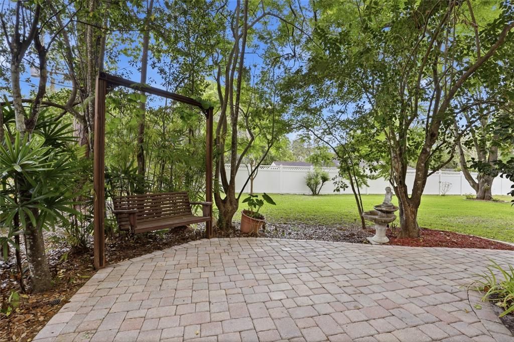 For Sale: $465,000 (3 beds, 2 baths, 1984 Square Feet)