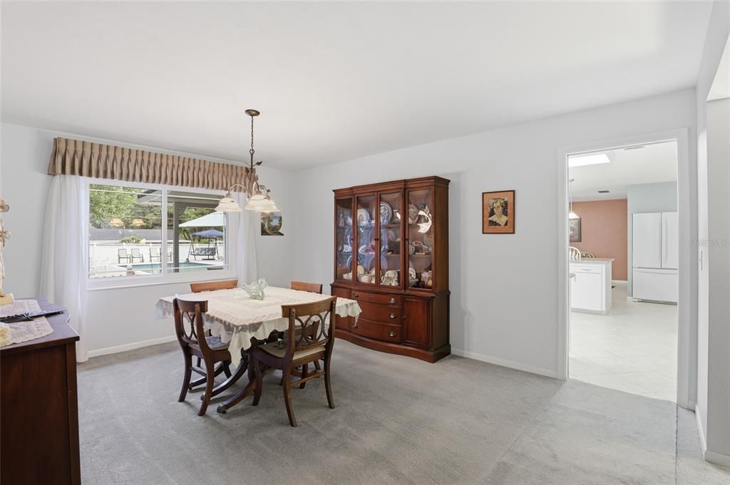 For Sale: $465,000 (3 beds, 2 baths, 1984 Square Feet)