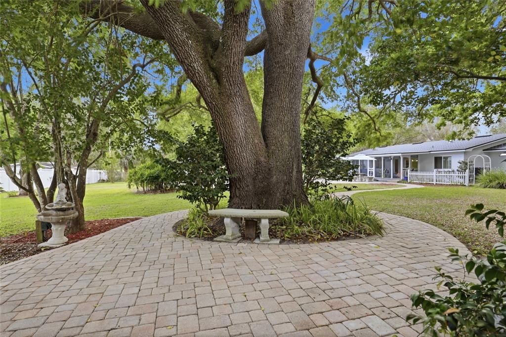 For Sale: $465,000 (3 beds, 2 baths, 1984 Square Feet)