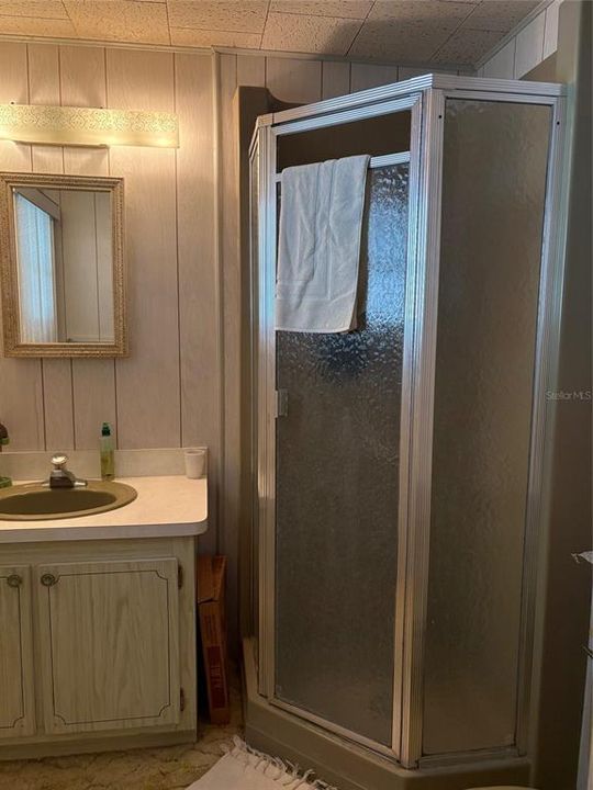 待售: $175,000 (2 贝兹, 2 浴室, 1080 平方英尺)