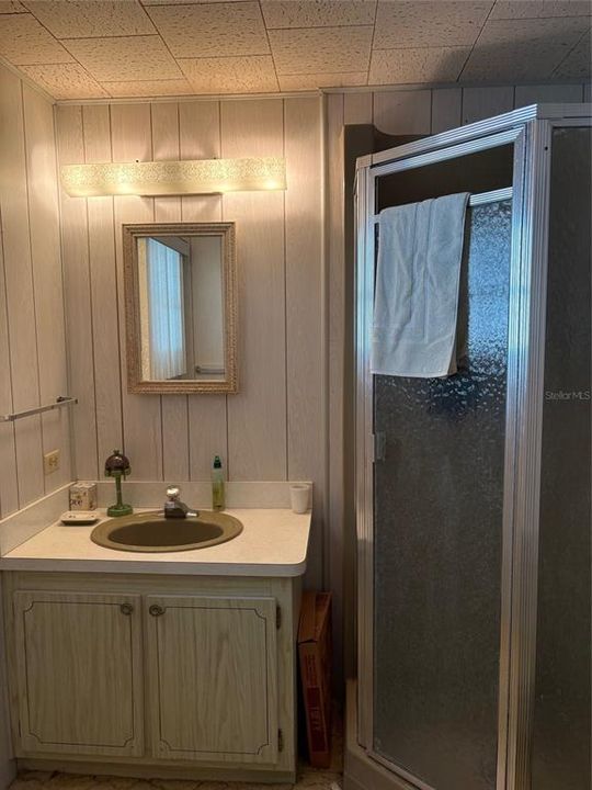 待售: $175,000 (2 贝兹, 2 浴室, 1080 平方英尺)