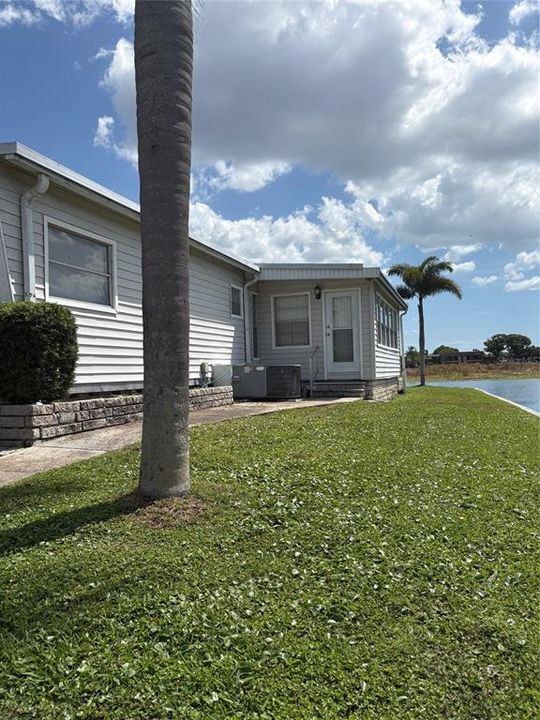 待售: $175,000 (2 贝兹, 2 浴室, 1080 平方英尺)