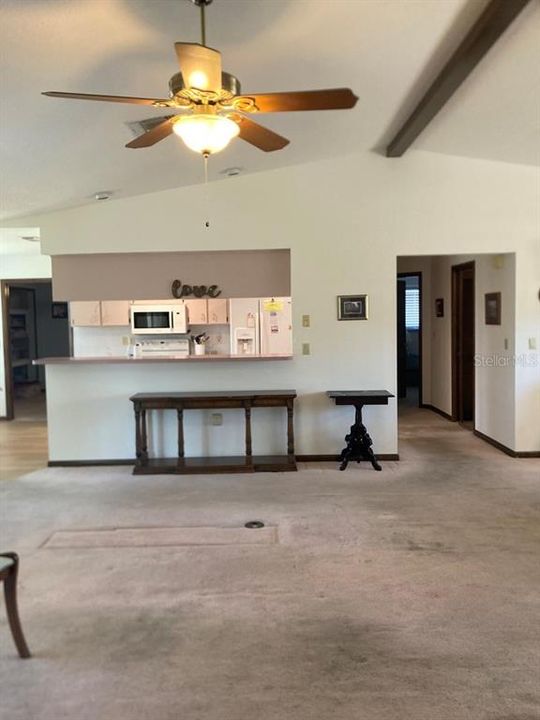 For Sale: $274,900 (3 beds, 2 baths, 1731 Square Feet)