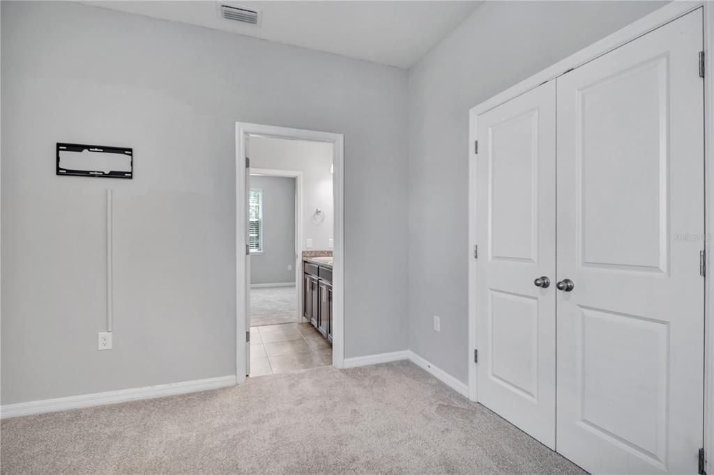 Active With Contract: $550,000 (4 beds, 3 baths, 2840 Square Feet)