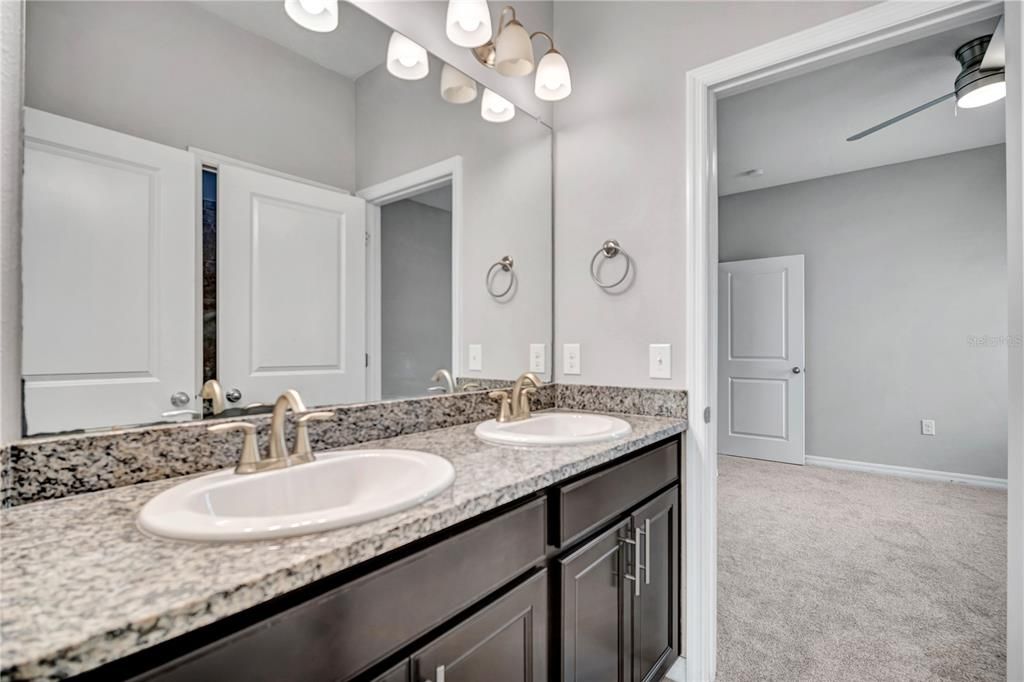 Active With Contract: $550,000 (4 beds, 3 baths, 2840 Square Feet)