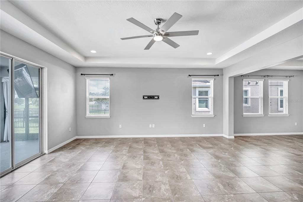 Active With Contract: $550,000 (4 beds, 3 baths, 2840 Square Feet)