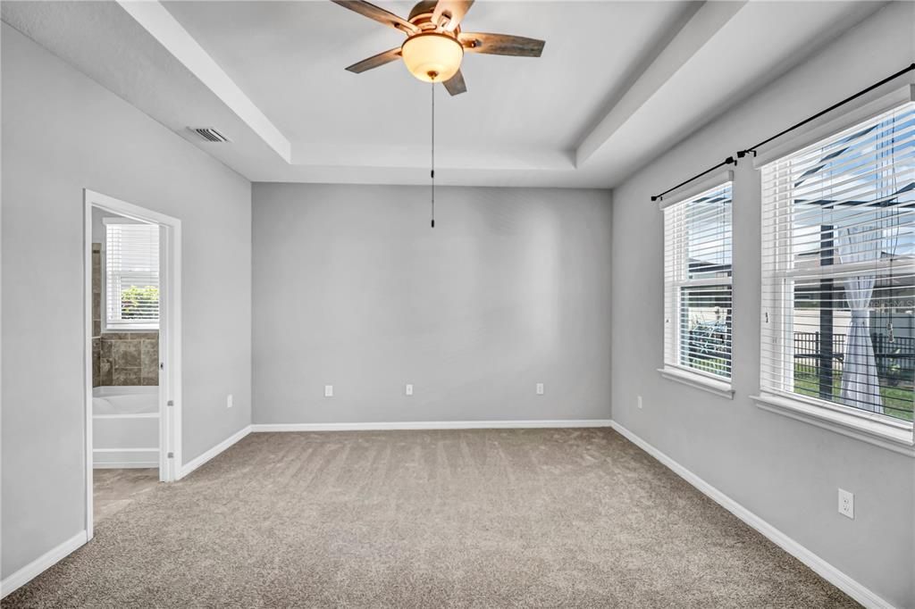 Active With Contract: $550,000 (4 beds, 3 baths, 2840 Square Feet)