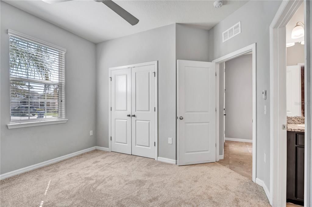 Active With Contract: $550,000 (4 beds, 3 baths, 2840 Square Feet)