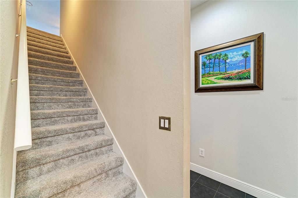 En Venta: $1,015,000 (5 camas, 3 baños, 3556 Pies cuadrados)