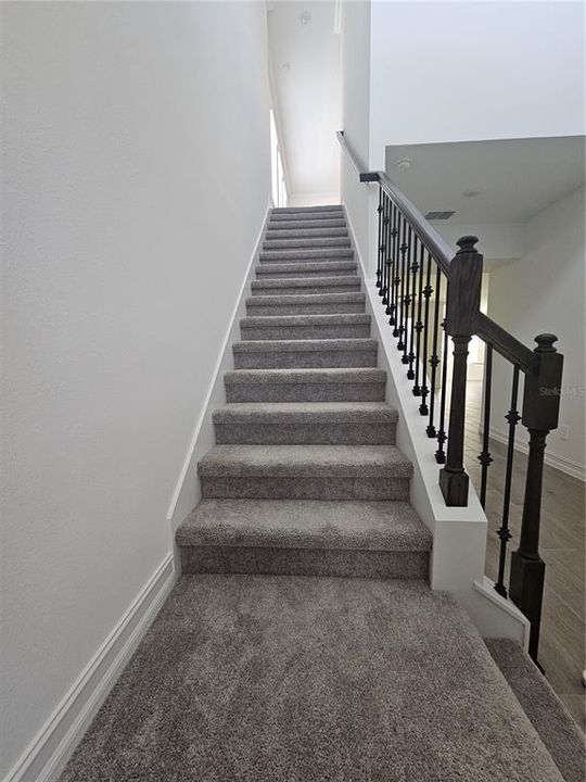 For Rent: $4,800 (5 beds, 4 baths, 3273 Square Feet)