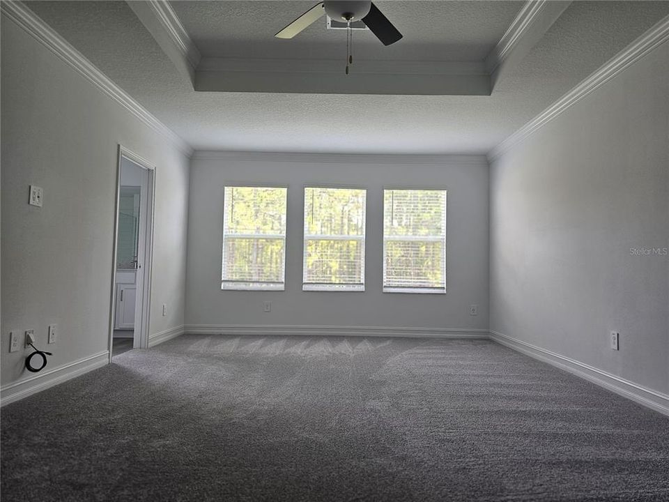 For Rent: $4,800 (5 beds, 4 baths, 3273 Square Feet)