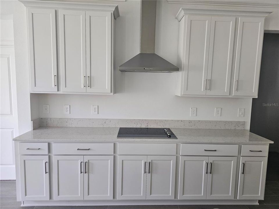 For Rent: $4,800 (5 beds, 4 baths, 3273 Square Feet)