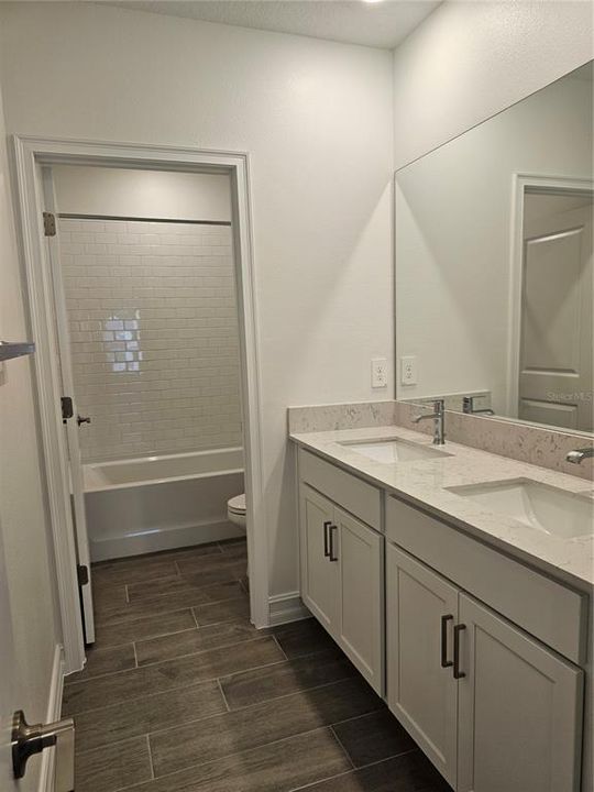 For Rent: $4,800 (5 beds, 4 baths, 3273 Square Feet)