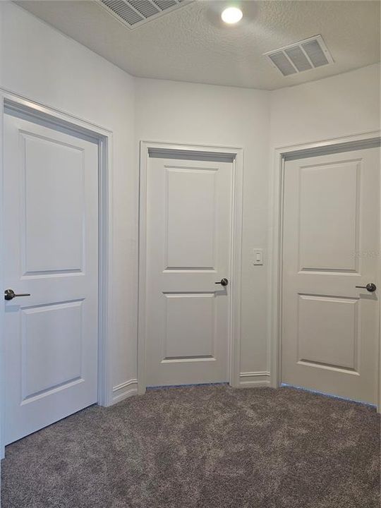 For Rent: $4,800 (5 beds, 4 baths, 3273 Square Feet)