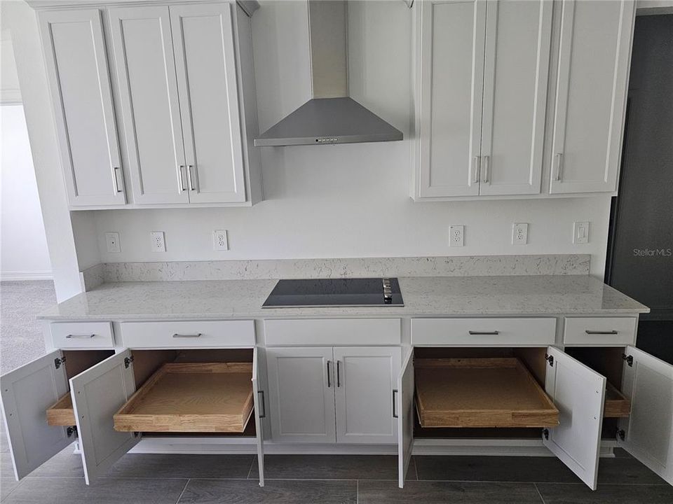 For Rent: $4,800 (5 beds, 4 baths, 3273 Square Feet)