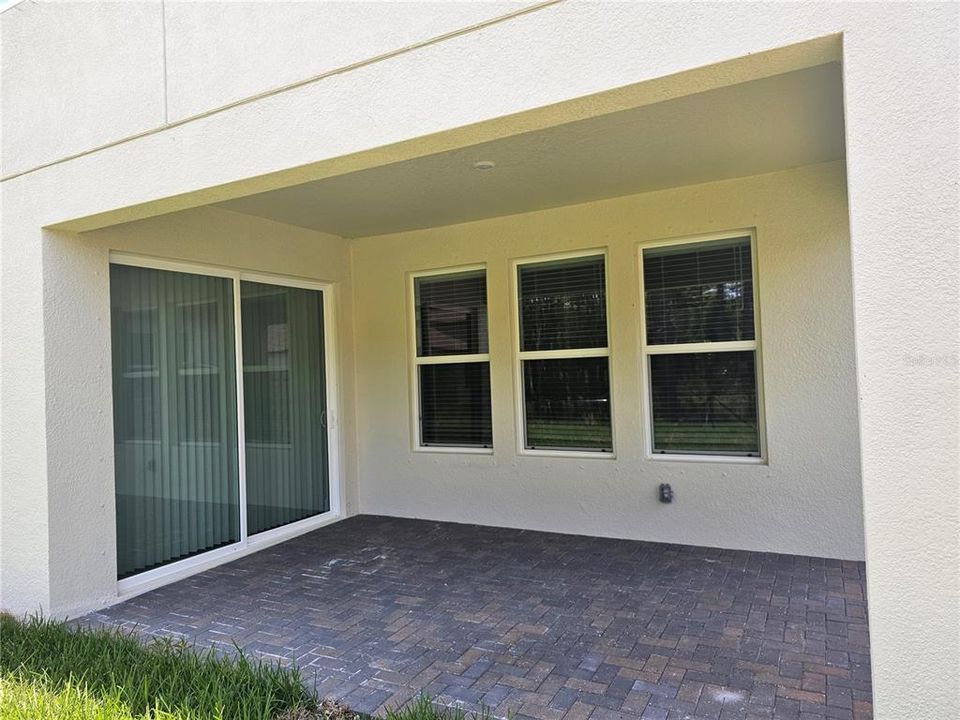 For Rent: $4,800 (5 beds, 4 baths, 3273 Square Feet)