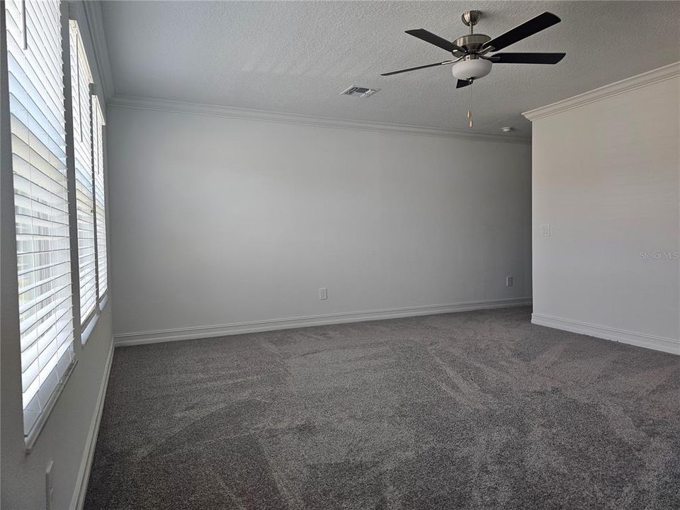 For Rent: $4,800 (5 beds, 4 baths, 3273 Square Feet)