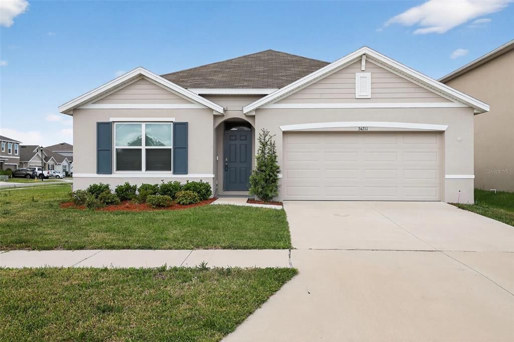 Active With Contract: $3,200 (4 beds, 2 baths, 1852 Square Feet)