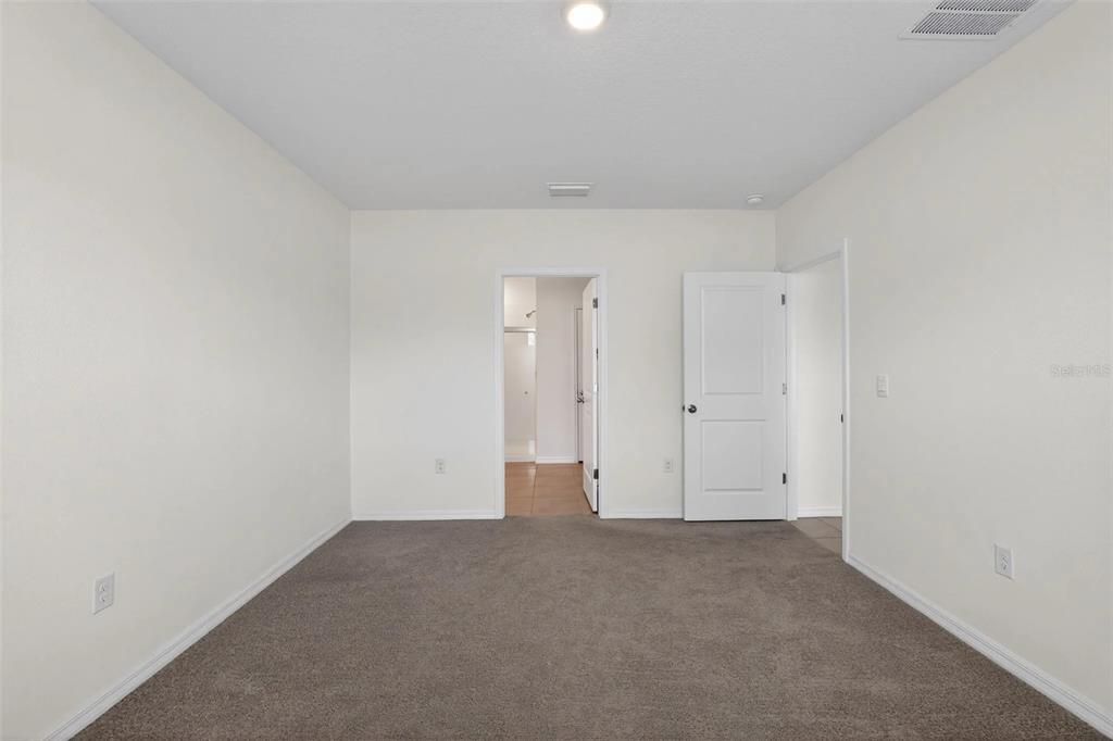 Active With Contract: $3,200 (4 beds, 2 baths, 1852 Square Feet)