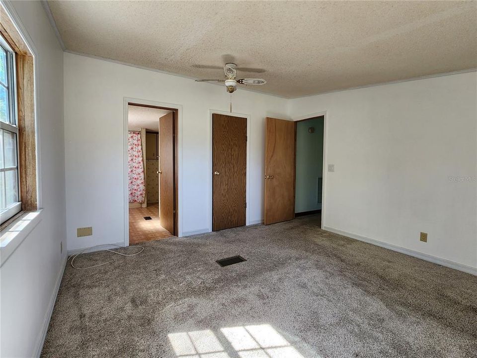 Active With Contract: $475,000 (4 beds, 2 baths, 1792 Square Feet)