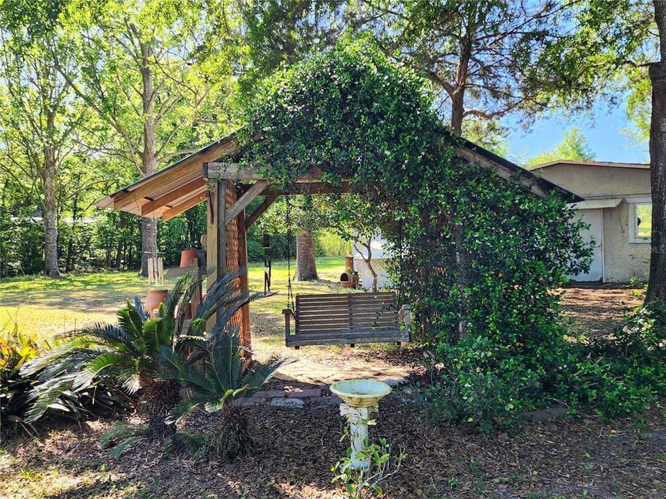 Active With Contract: $475,000 (4 beds, 2 baths, 1792 Square Feet)