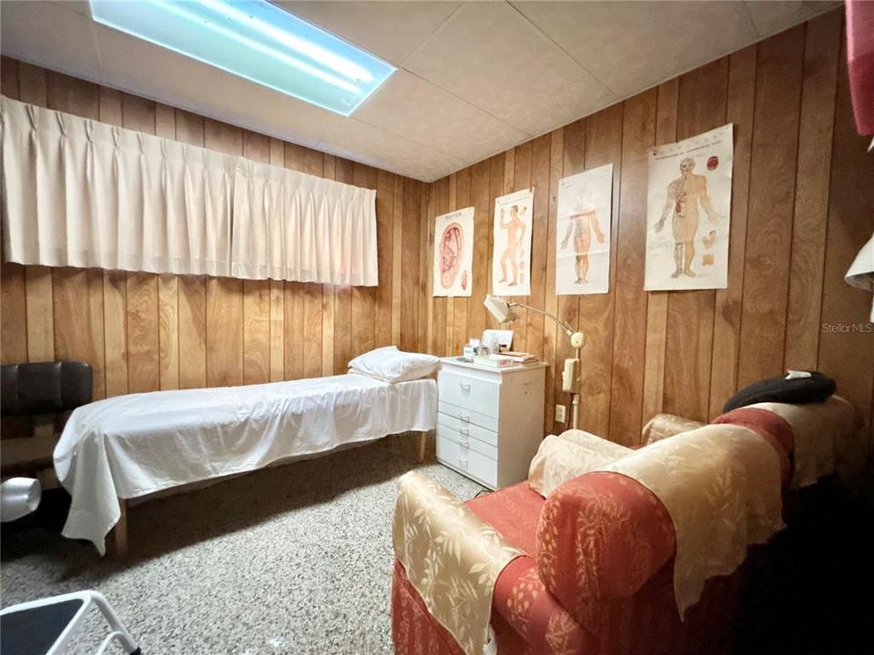 For Sale: $330,000 (0 beds, 0 baths, 2668 Square Feet)