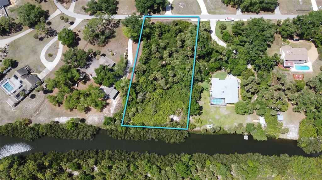 En Venta: $124,900 (1.06 acres)