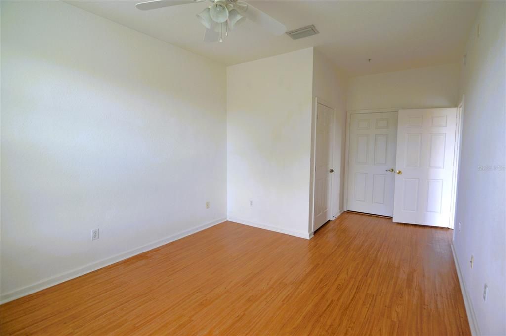 待售: $199,900 (3 贝兹, 2 浴室, 1276 平方英尺)