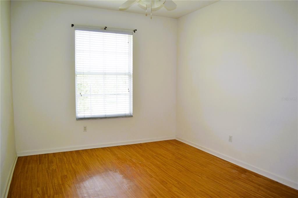 待售: $199,900 (3 贝兹, 2 浴室, 1276 平方英尺)