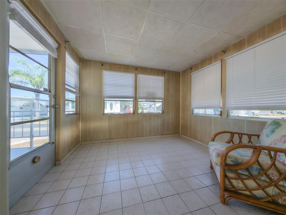 En Venta: $158,900 (2 camas, 2 baños, 1099 Pies cuadrados)