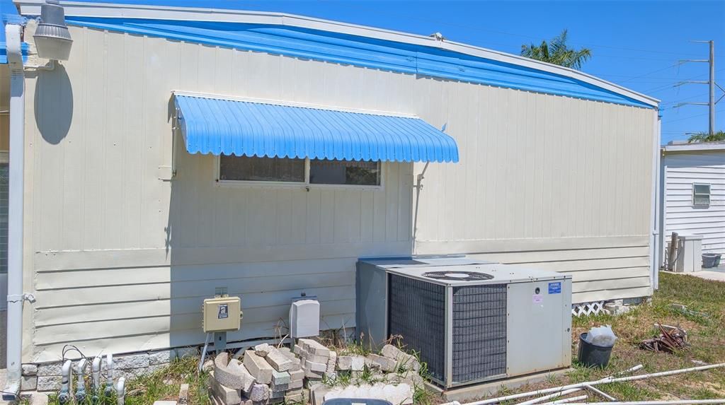 En Venta: $158,900 (2 camas, 2 baños, 1099 Pies cuadrados)