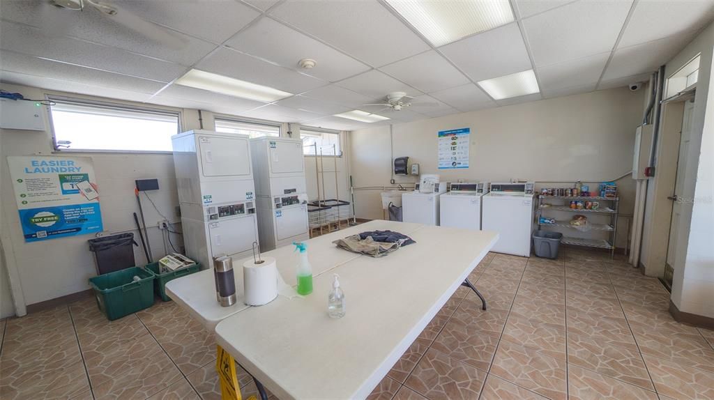 En Venta: $158,900 (2 camas, 2 baños, 1099 Pies cuadrados)