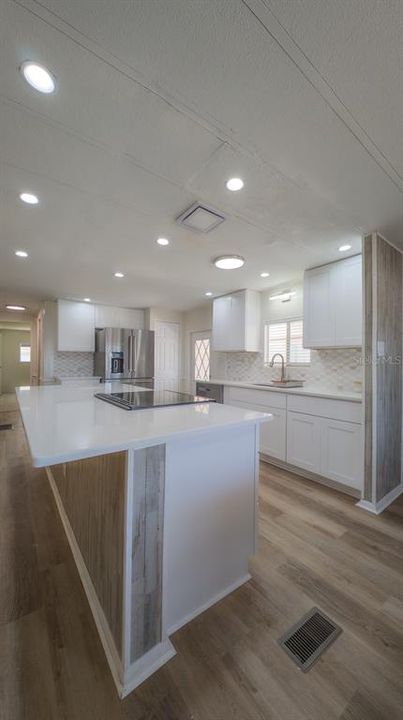 En Venta: $158,900 (2 camas, 2 baños, 1099 Pies cuadrados)