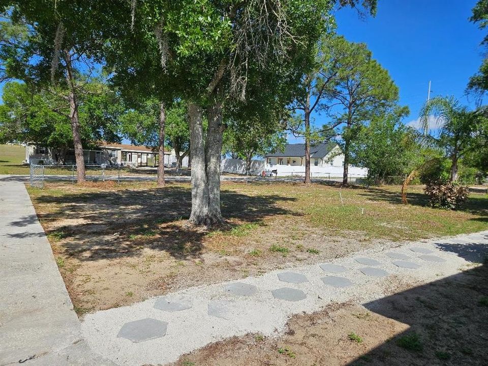 Active With Contract: $239,000 (3 beds, 2 baths, 1536 Square Feet)
