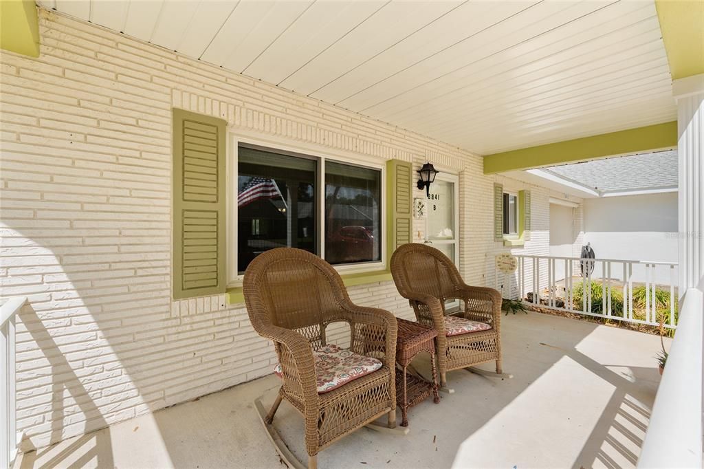 For Sale: $159,900 (2 beds, 2 baths, 1530 Square Feet)