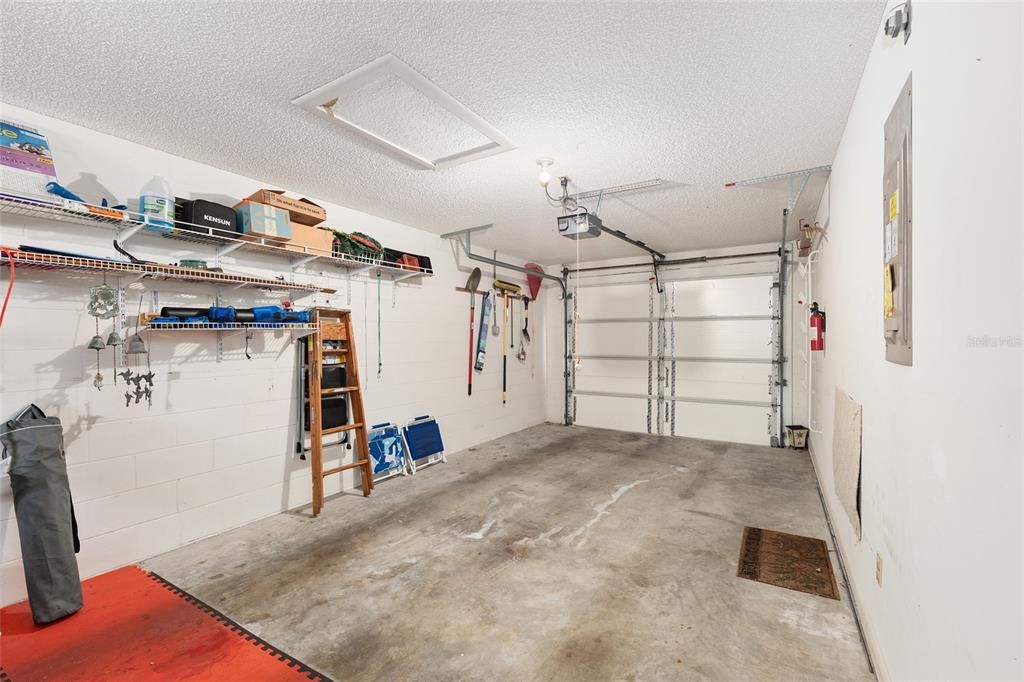 For Sale: $159,900 (2 beds, 2 baths, 1530 Square Feet)