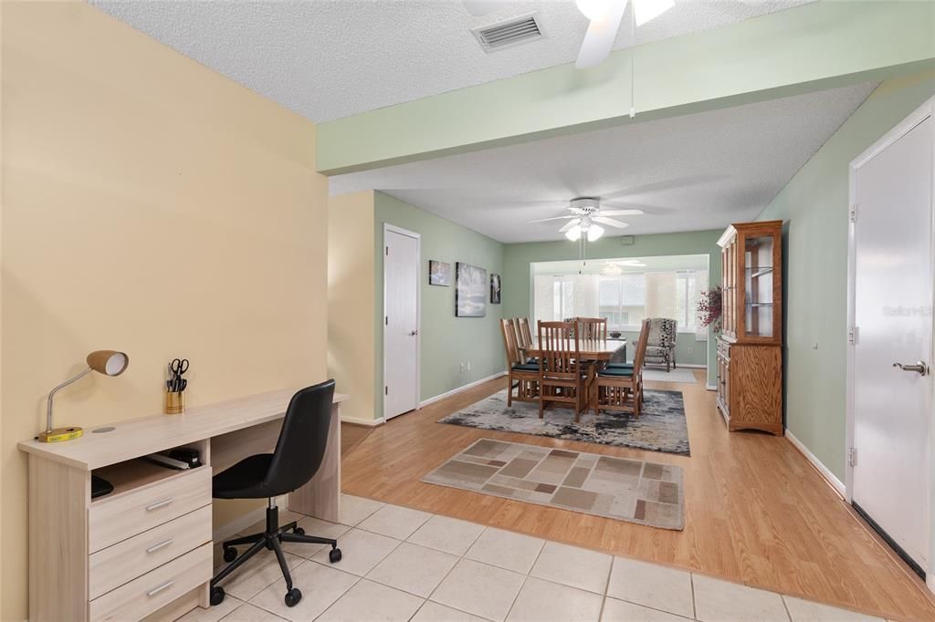 For Sale: $159,900 (2 beds, 2 baths, 1530 Square Feet)