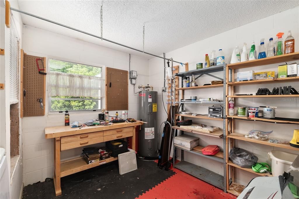 For Sale: $159,900 (2 beds, 2 baths, 1530 Square Feet)