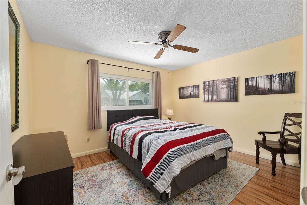 For Sale: $159,900 (2 beds, 2 baths, 1530 Square Feet)