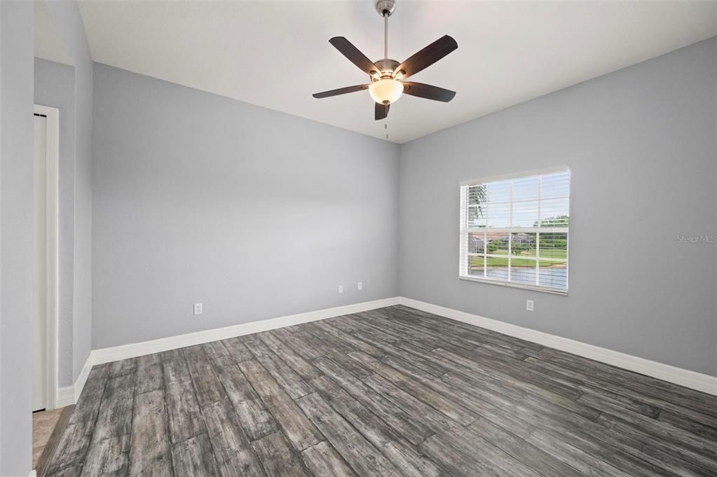 For Sale: $249,900 (2 beds, 2 baths, 1168 Square Feet)