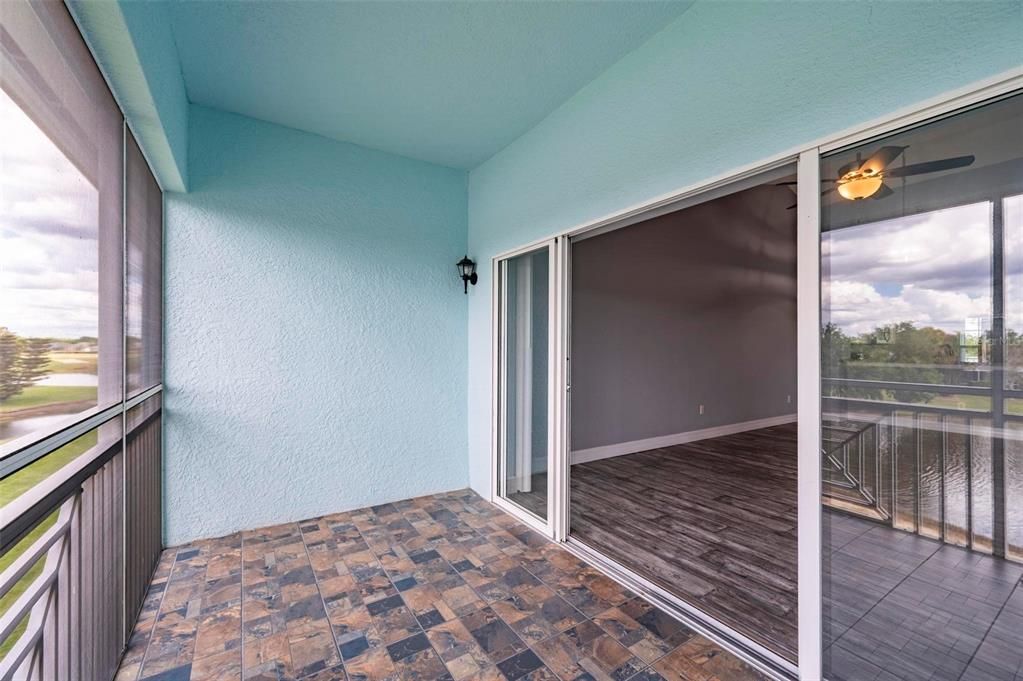 For Sale: $249,900 (2 beds, 2 baths, 1168 Square Feet)