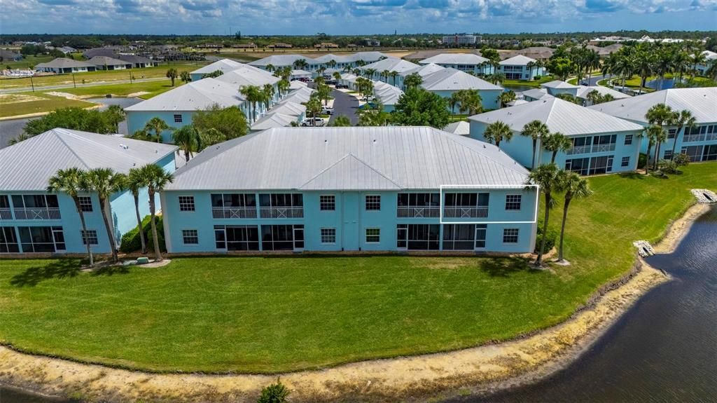 For Sale: $249,900 (2 beds, 2 baths, 1168 Square Feet)