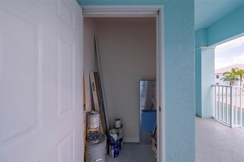 For Sale: $249,900 (2 beds, 2 baths, 1168 Square Feet)