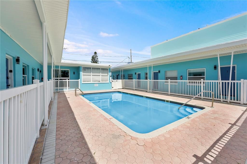 Activo con contrato: $274,990 (1 camas, 1 baños, 407 Pies cuadrados)